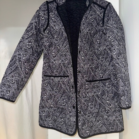 Lands End Reversible Barn Jacket - Black and Paisley, NWT - Insulated Classic - Picture 3 of 9